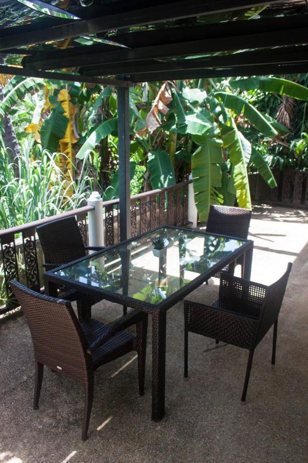 Baan Sawainam Bed & Breakfast Koh Tao Exterior photo